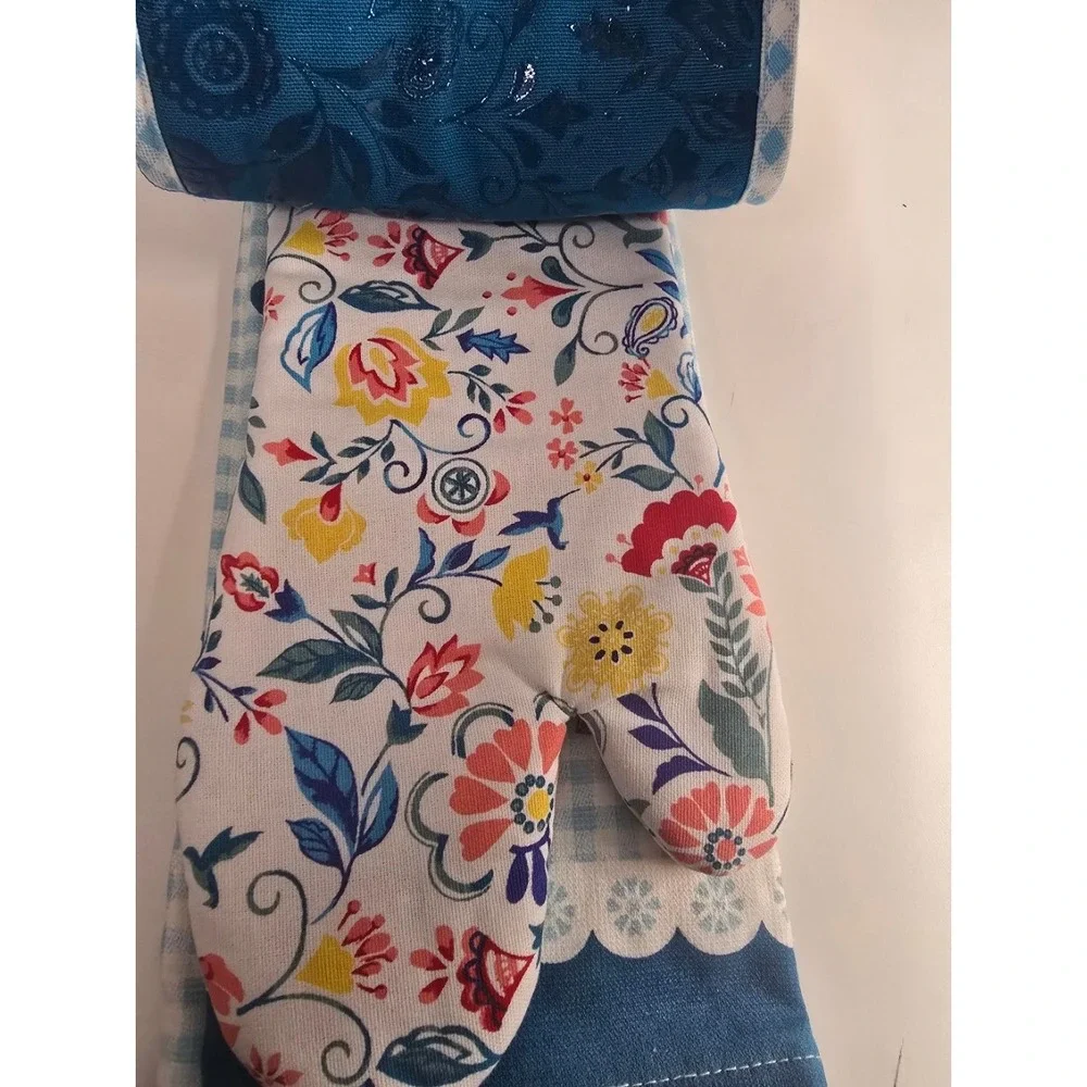 The Pioneer Woman Spicy Cowgirl 3 piece Kitchen Set‎ Towel Oven Mitt Potholder